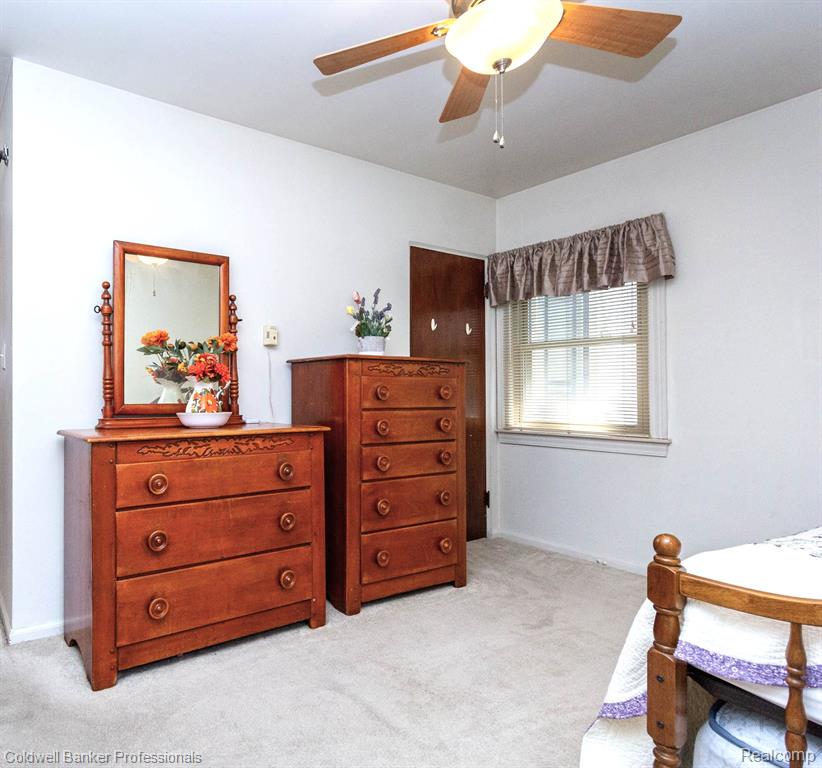 7332 N Vernon Street E, Dearborn Heights, MI 48127 — Photo 19