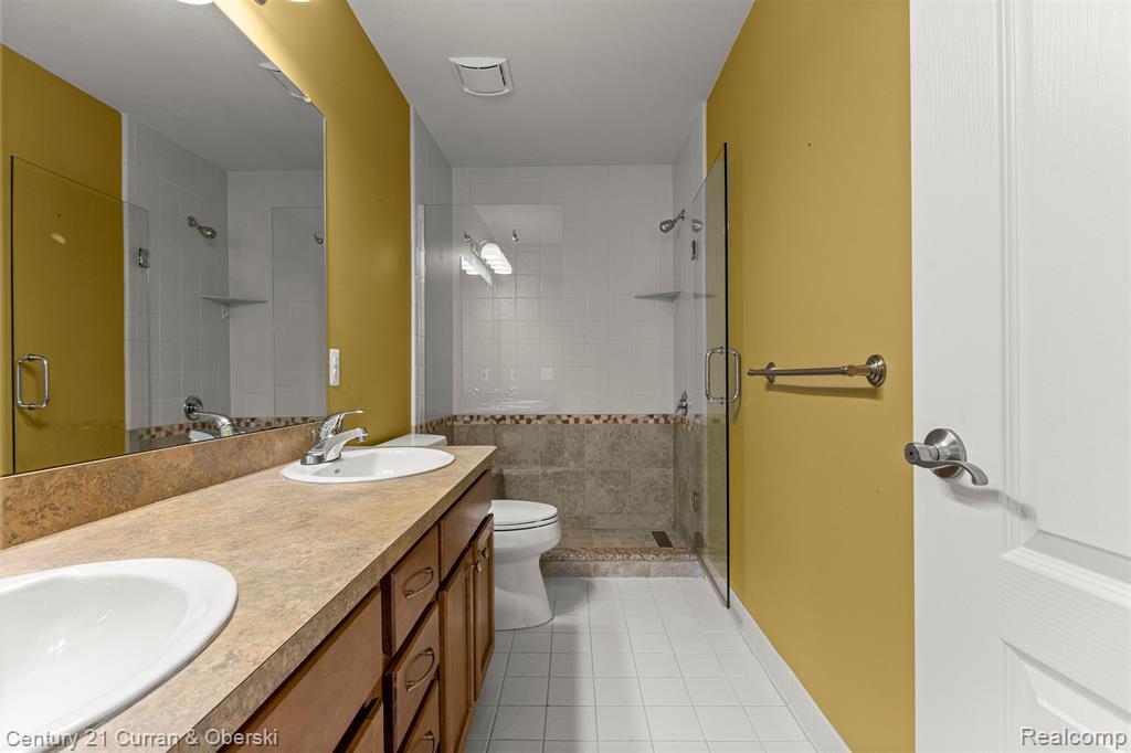 50034 VENICE Court, Northville, MI — Photo 10