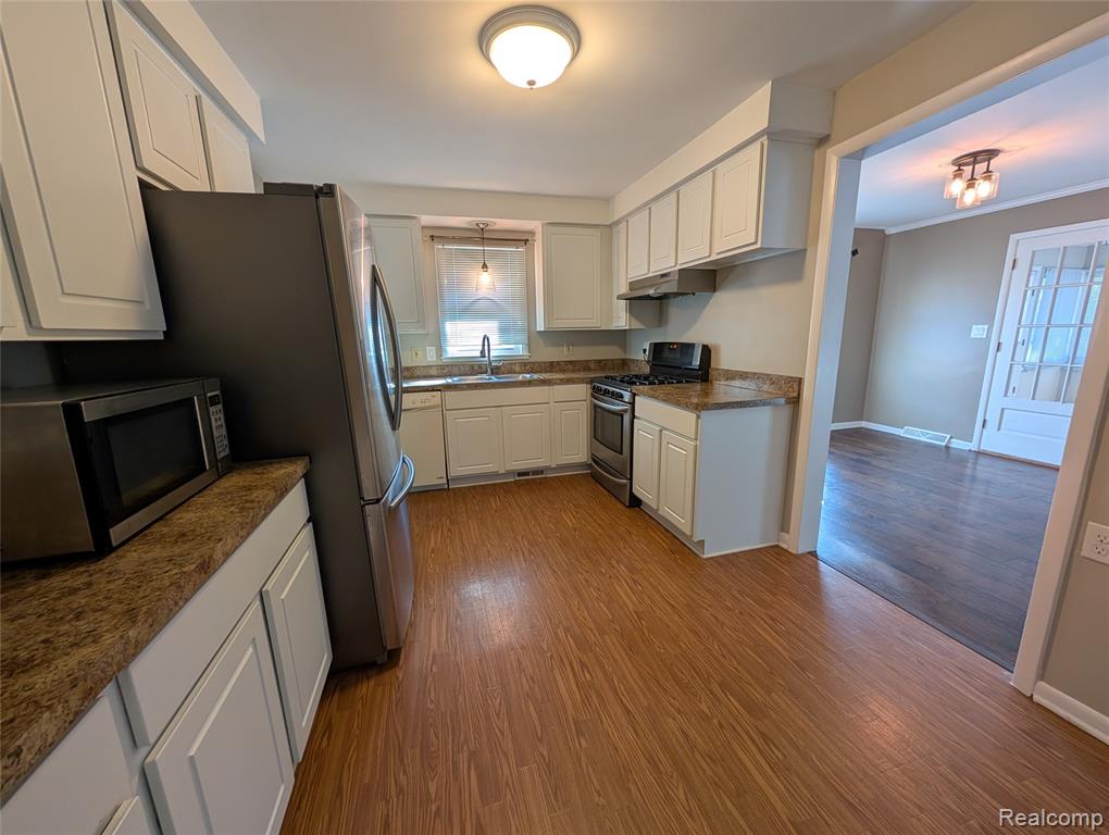 41215 Bruce Avenue, Plymouth, MI 48170 — Photo 13