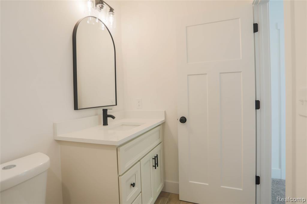 129 South Avenue, Mount Clemens, MI 48043 — Photo 32