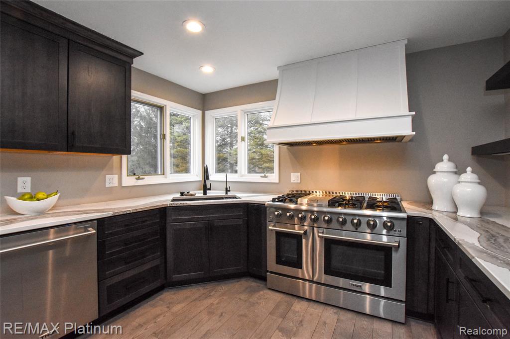 8868 Solitude Drive, Brighton, MI 48116 — Photo 17