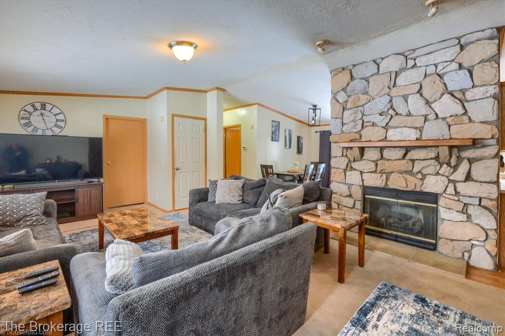 8247 N Center Road, Mount Morris, MI 48458 — Photo 12