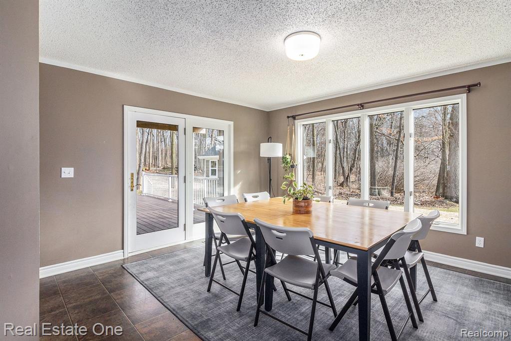 8155 Sheraton Park Drive, Fenton, MI 48430 — Photo 21