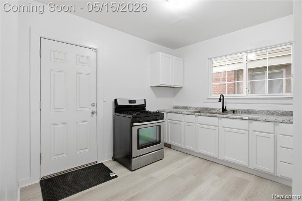 157 W Nevada Street, Highland Park, MI 48203 — Photo 7