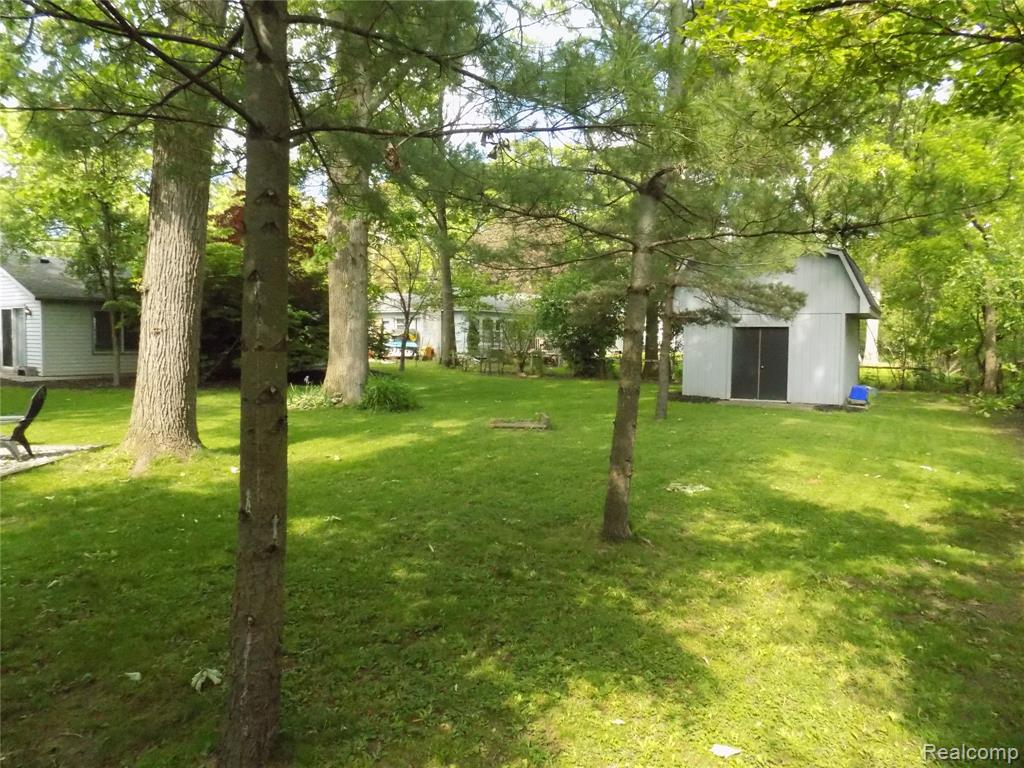 9207 Whitall Lane, Grosse Ile, MI 48138 — Photo 38