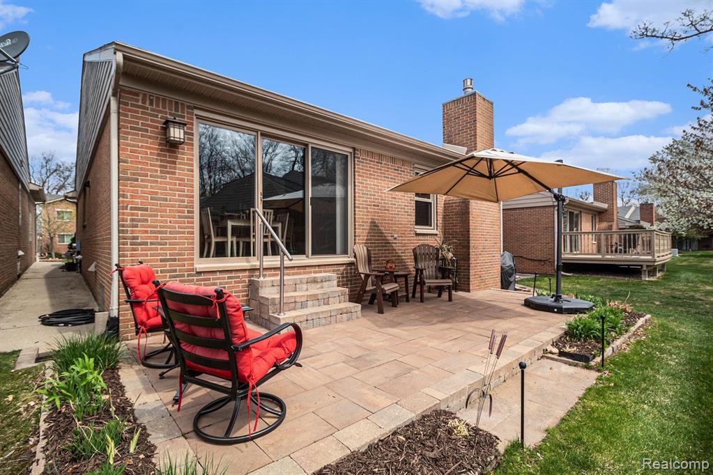 404 WALNUT Drive, 34, South Lyon, MI 48178 — Photo 26