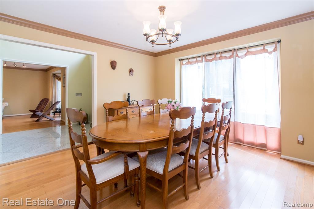 4088 PARKSTONE Court, Troy, MI 48098 — Photo 42
