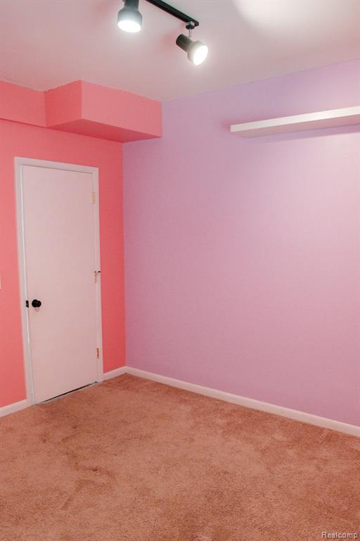 8494 Edgewood Park, Commerce Twp, MI 48382 — Photo 12