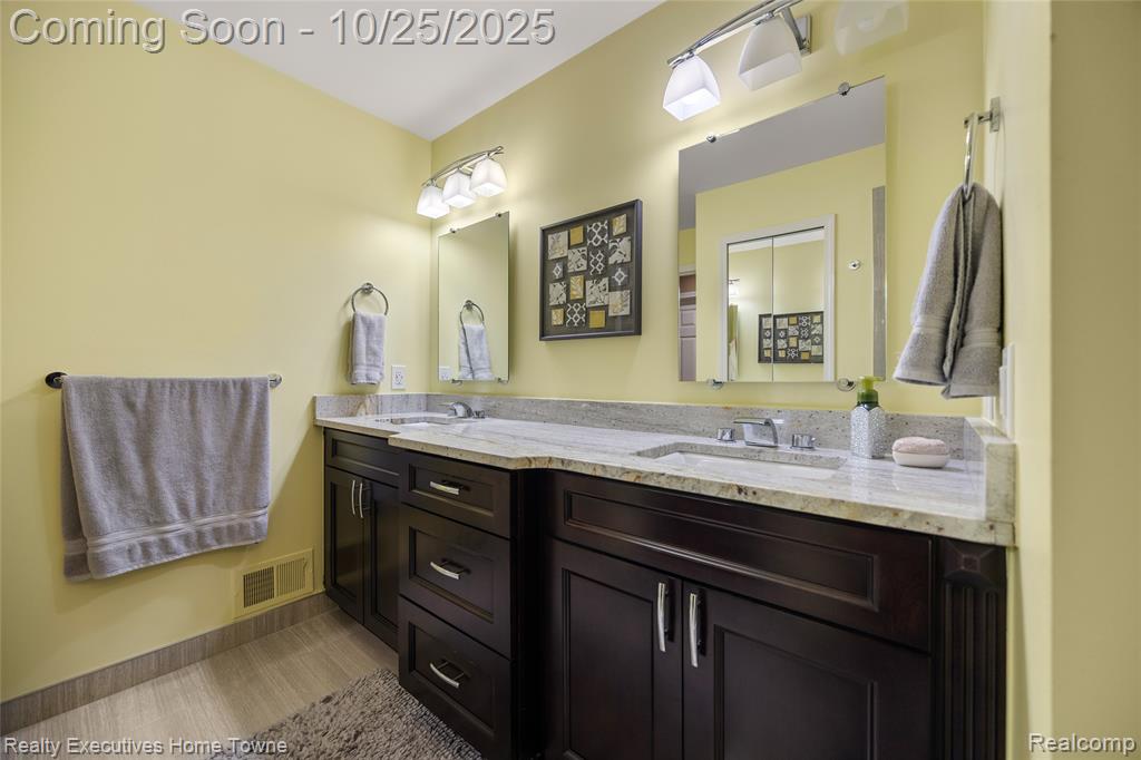 54464 Sherwood Lane, Shelby Twp, MI 48315 — Photo 49