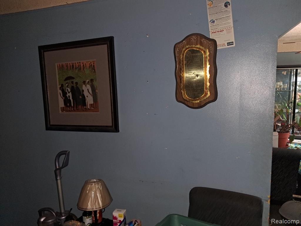 19711 Greeley, Detroit, MI 48203 — Photo 3