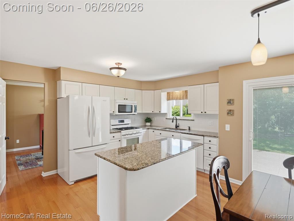 3383 MILCROFT Court, Canton, MI 48188 — Photo 21