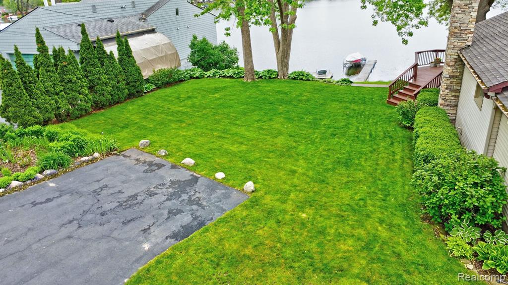 4030 ROLLINS Avenue, Waterford, MI 48329 — Photo 11