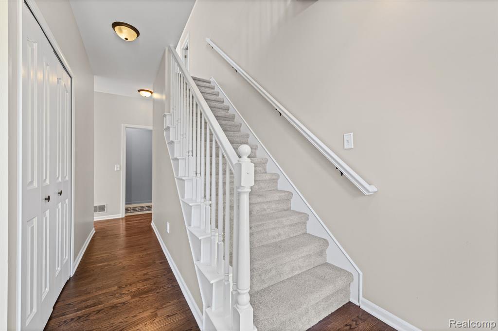 840 Cross Circle, Oxford, MI 48371 — Photo 16