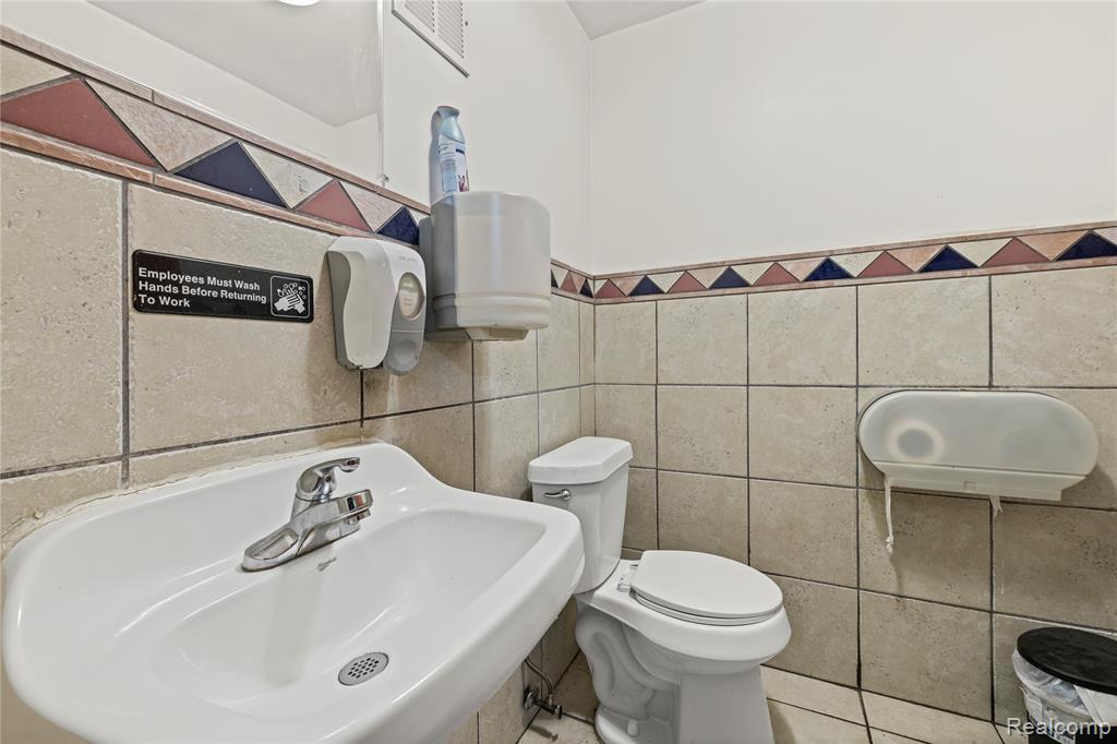 1350 W Fort Street, Detroit, MI 48226 — Photo 19