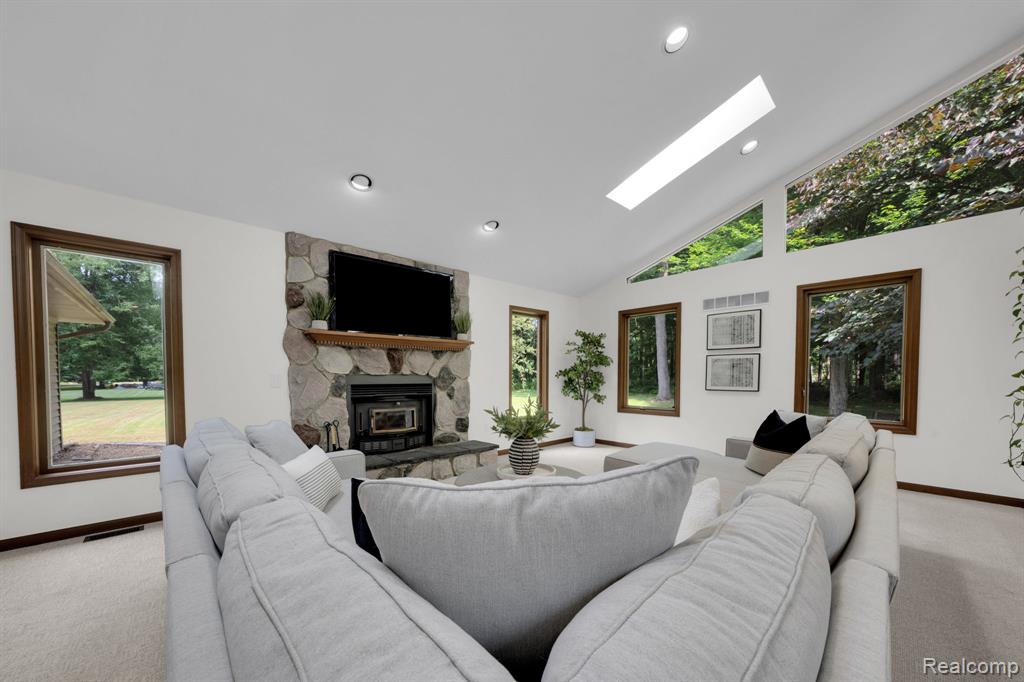 940 W Predmore Road, Oakland, MI — Photo 19