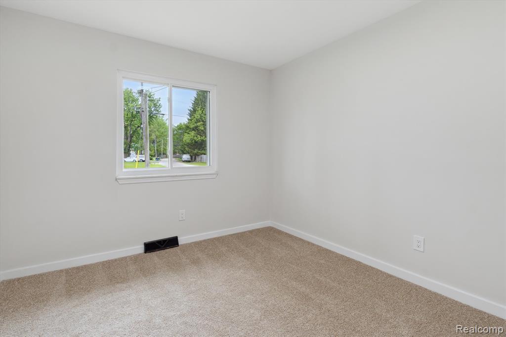 4606 GLENALDA Drive, Clarkston, MI — Photo 17
