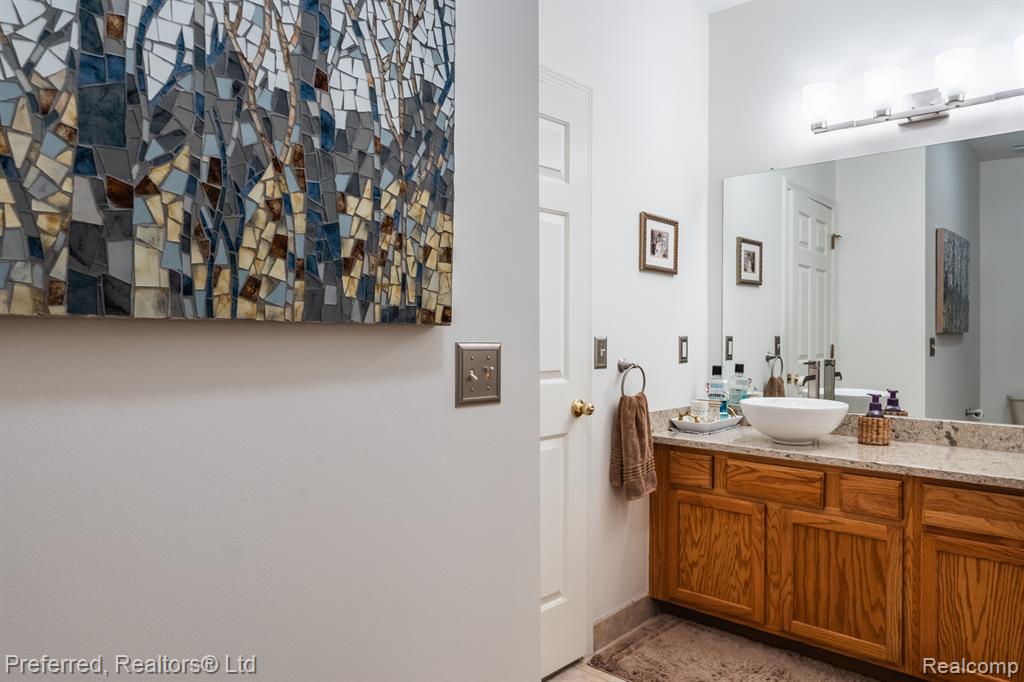 2191 PINECROFT Drive, Canton, MI 48188 — Photo 16
