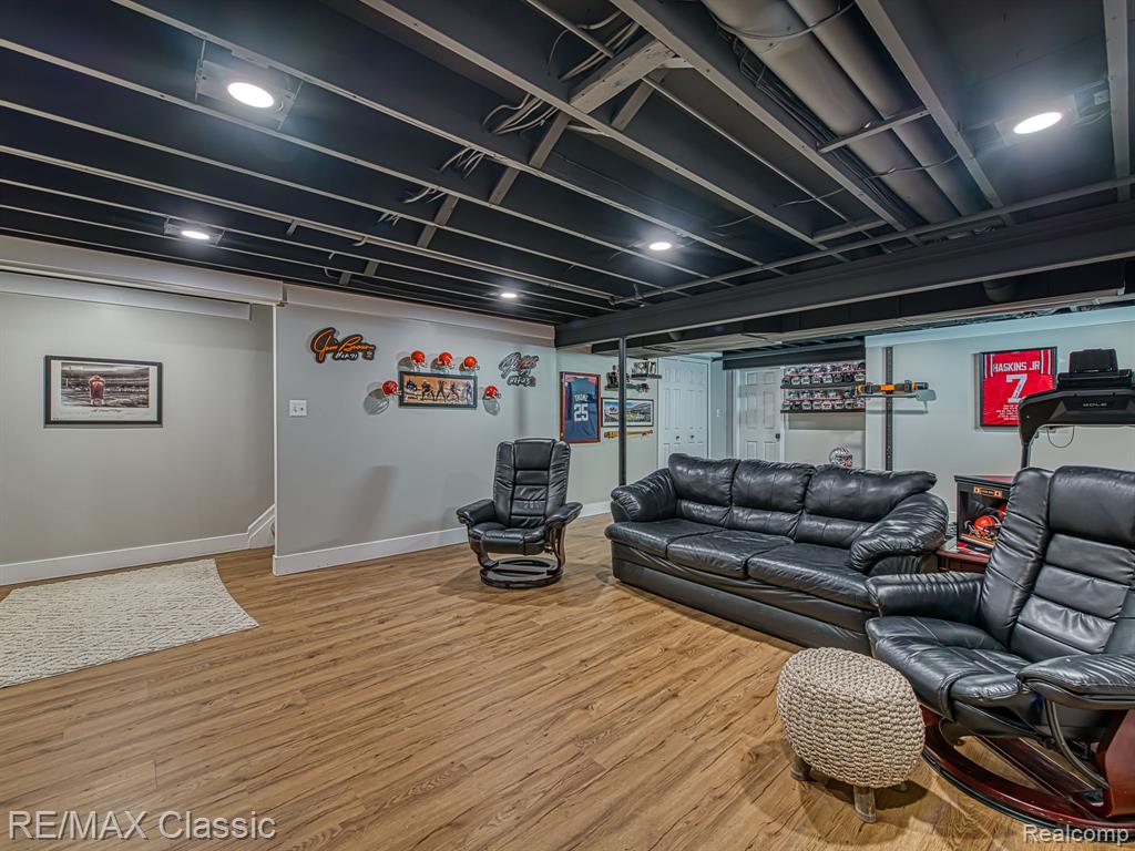 286 Waterlily, Whitmore Lake, MI 48189 — Photo 24