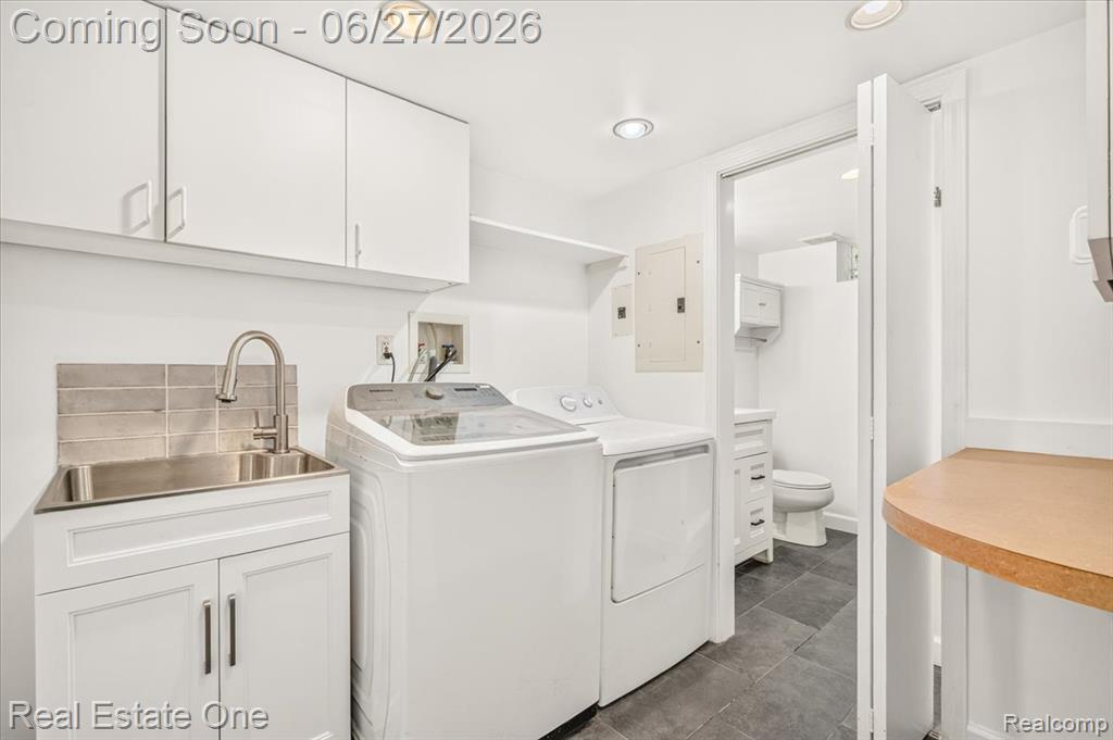 9900 Brookfield Street, Livonia, MI 48150 — Photo 34