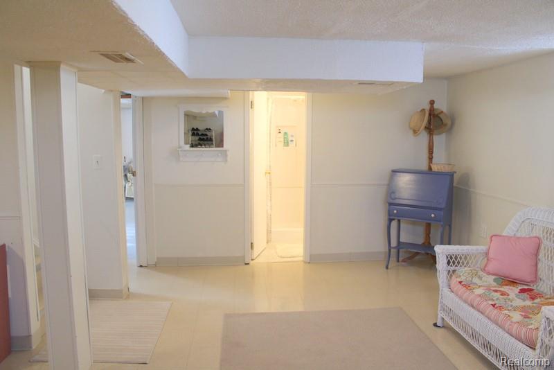 922 New York Avenue, Lincoln Park, MI 48146 — Photo 70