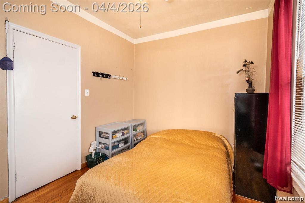 11603 KLINGER Street, Hamtramck, MI 48212 — Photo 17