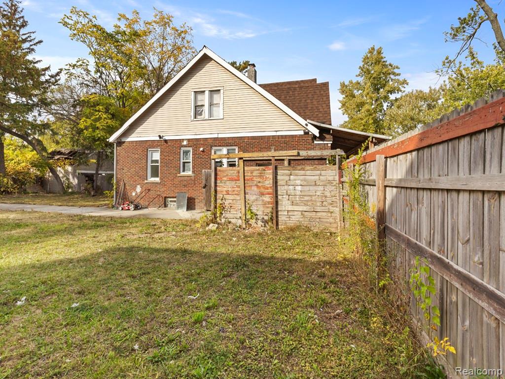 6801 RUTLAND Street, Detroit, MI 48228 — Photo 35