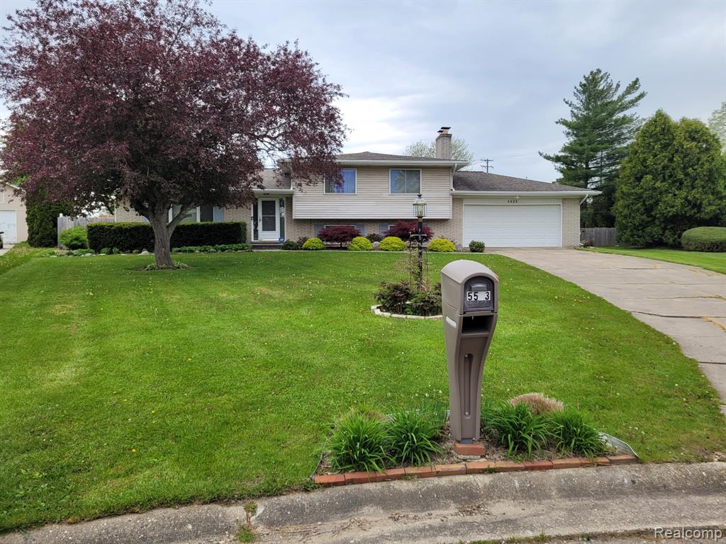 5523 Jerome Lane, Grand Blanc, MI 48439 — front exterior