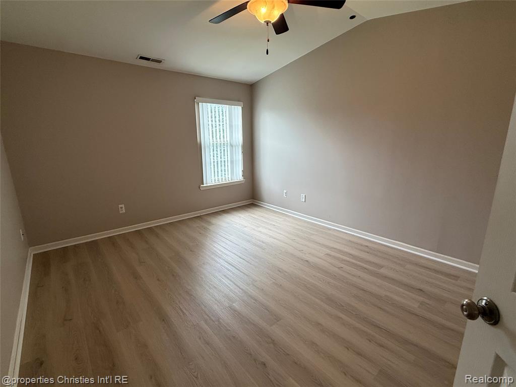 8413 Heywood Circle, Sterling Heights, MI 48312 — Photo 12