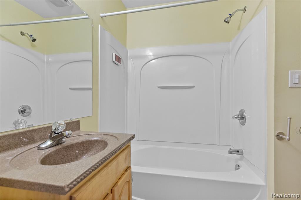 4168 Kingston Street, Dearborn Heights, MI 48125 — Photo 12