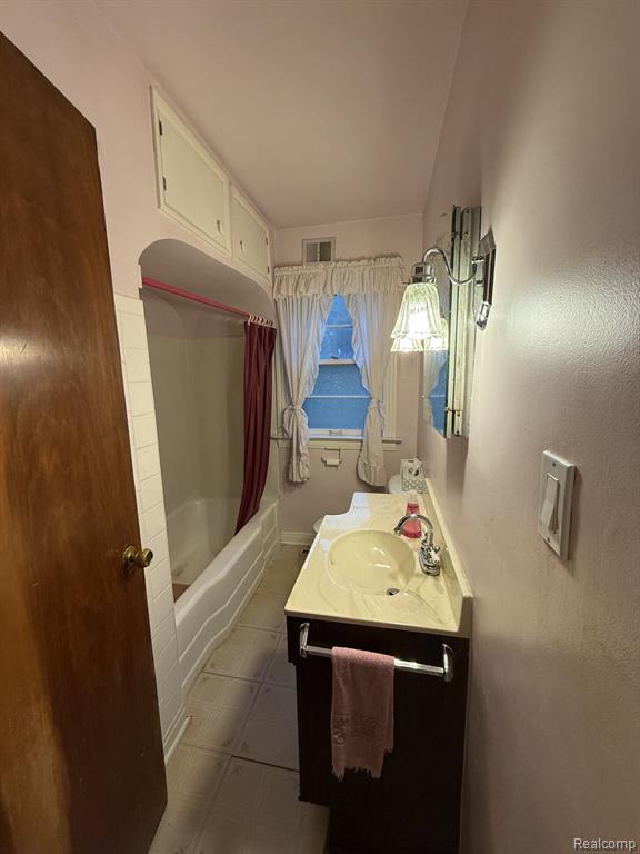 160 N 4th Street, Freeland, MI 48623 — Photo 10