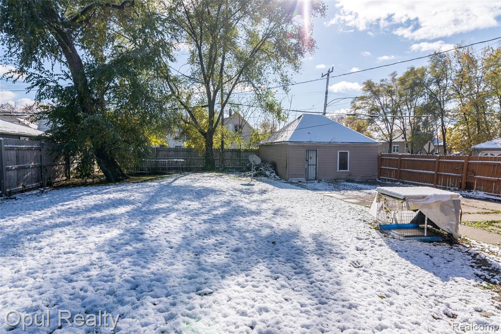 6361 Devereaux Street, Detroit, MI 48210 — Photo 33