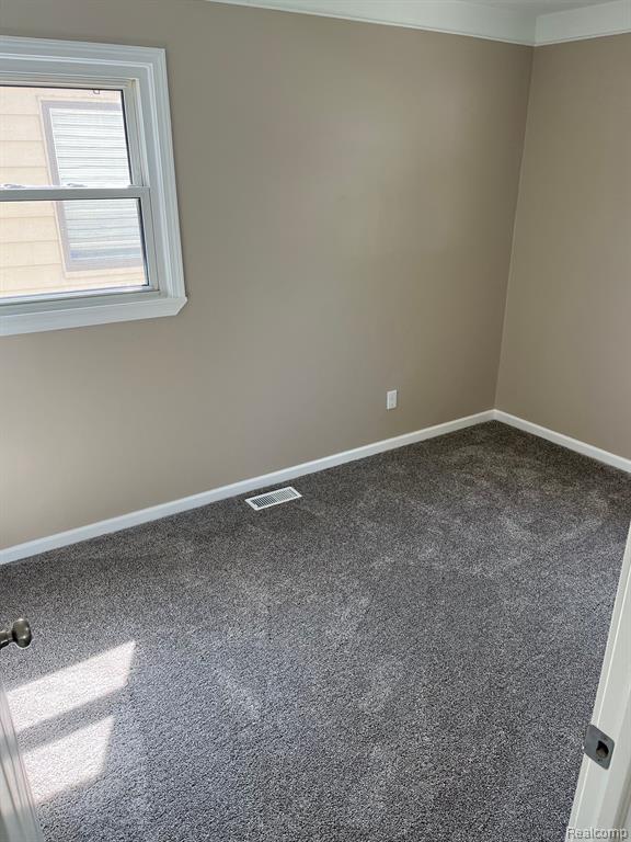 8476 ORCHARD Avenue, Warren, MI 48089 — Photo 13