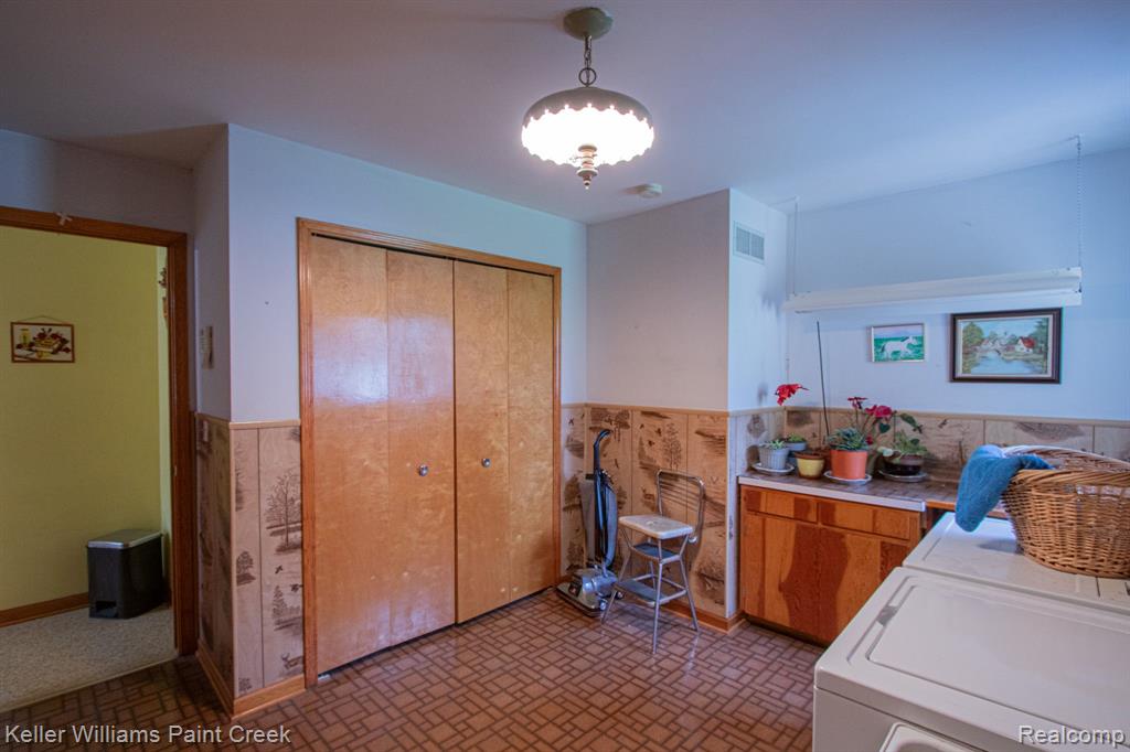53330 SCHOENHERR Road, Shelby Twp, MI 48315 — Photo 22
