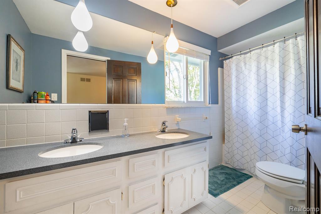5634 POWDER HORN Drive, West Bloomfield, MI — Photo 27