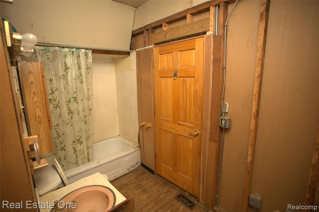 Photo 4