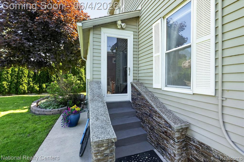 3946 Lakeshore Drive, Newport, MI 48166 — Photo 7