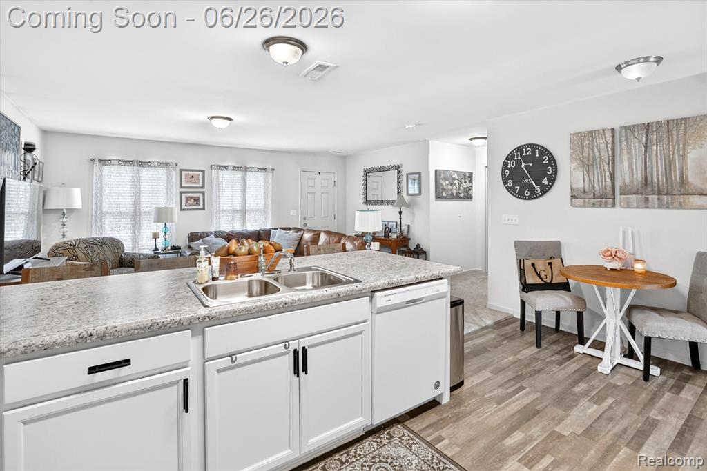 528 Turn Bull Street, Lapeer, MI 48446 — Photo 11