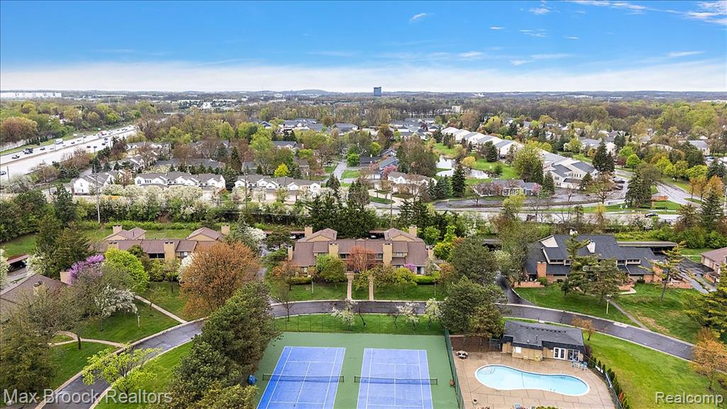 1592 S Hill Circle, Bloomfield Hills, MI 48304 — Photo 26