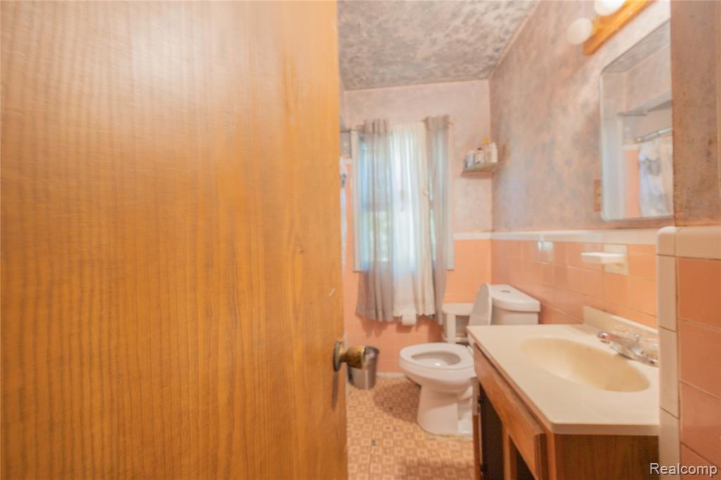 9966 Ward Street, Detroit, MI 48227 — Photo 7