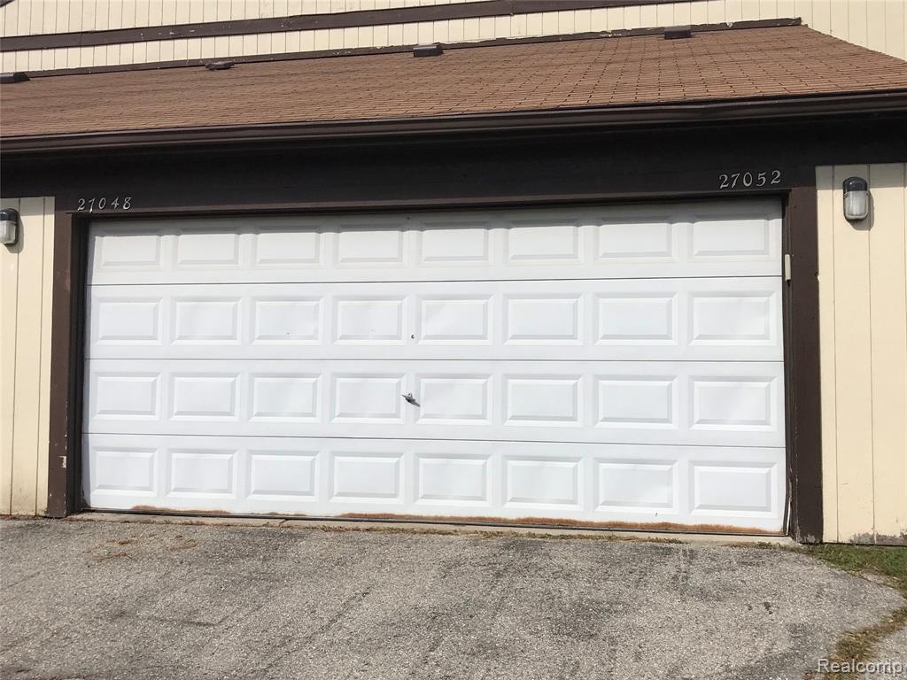 27048 Winchester Street, Brownstown, MI 48183 — Photo 21