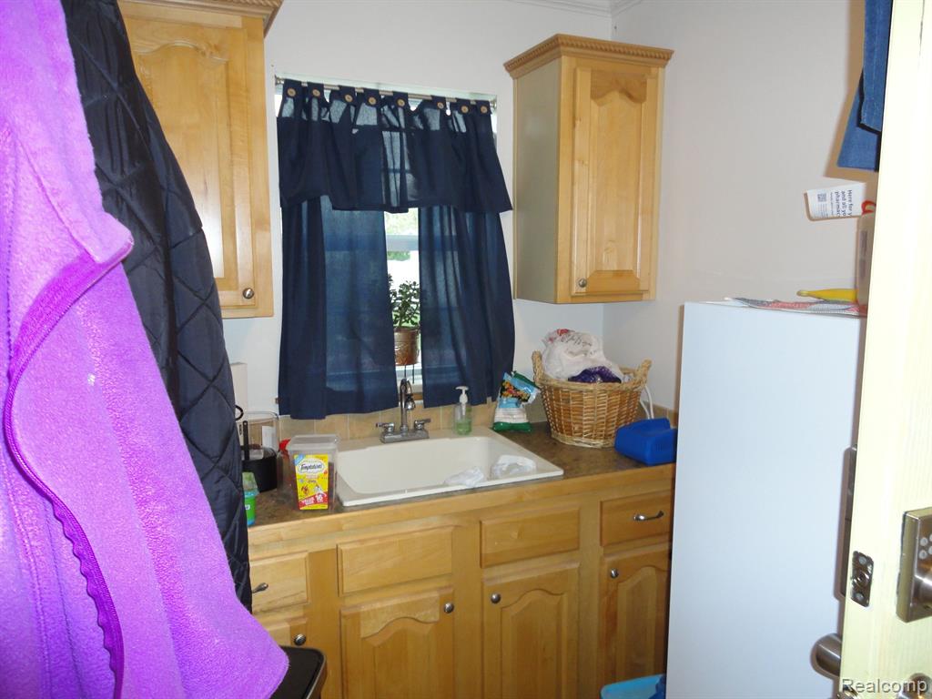 506 MISSOURI RIVER, Adrian, MI 49221 — Photo 9