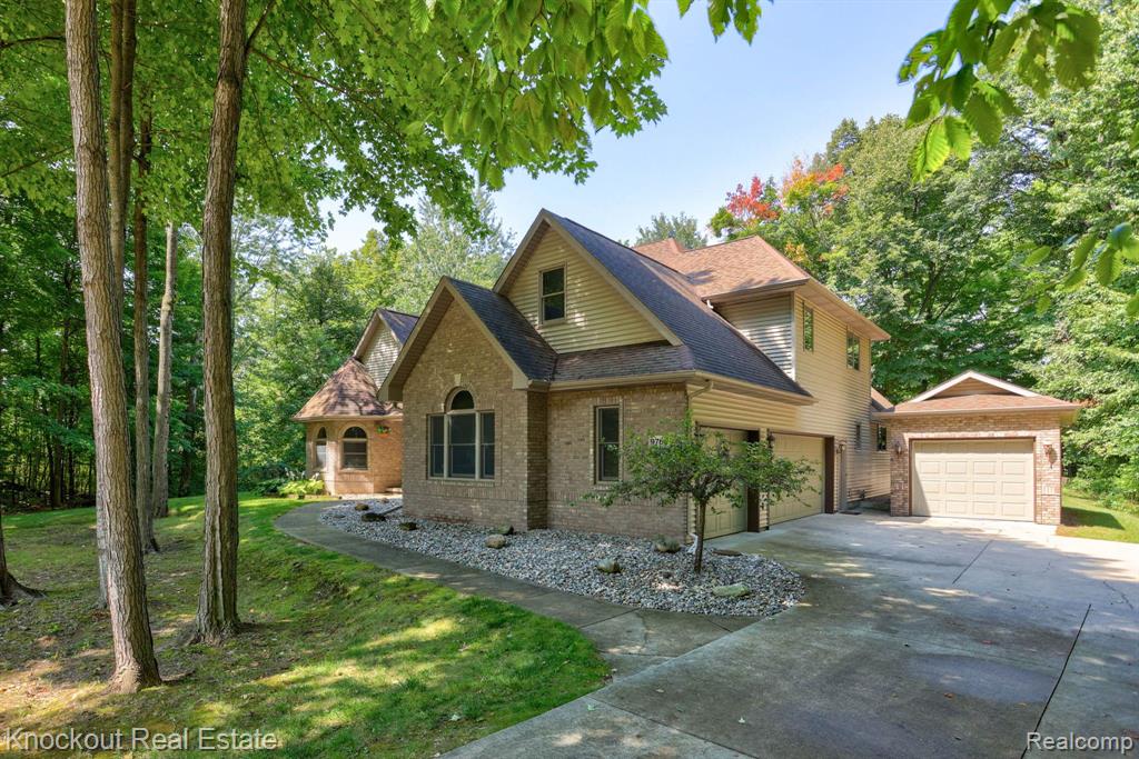9763 BEECH TREE Lane, Frankenmuth, MI 48734 — Photo 3
