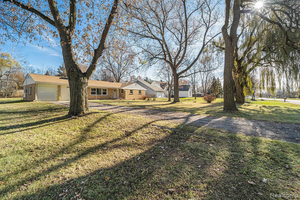 24614 TAFT Road, Novi, MI — Photo 26