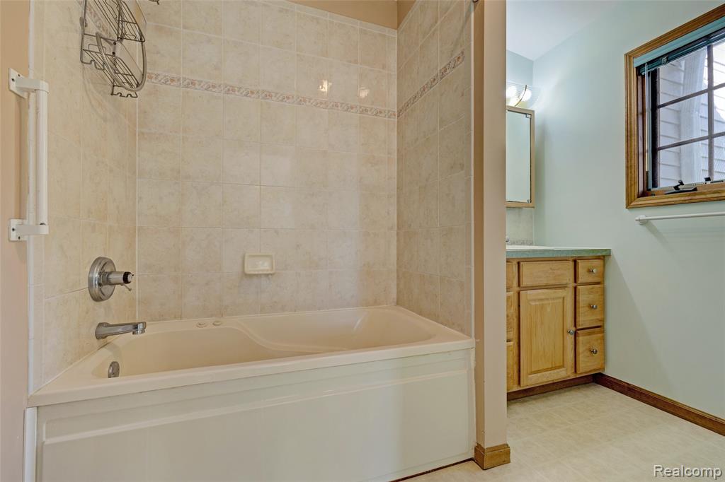 9269 Varodell Drive, Davison, MI 48423 — Photo 13