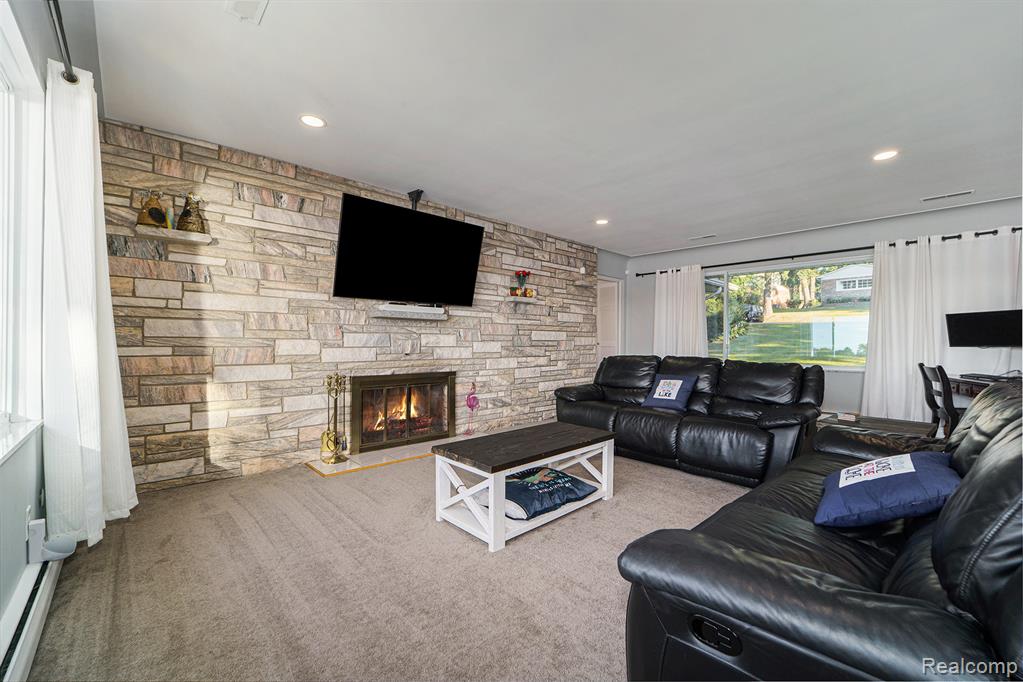 6471 Wellesley Terrace, Clarkston, MI — Photo 8