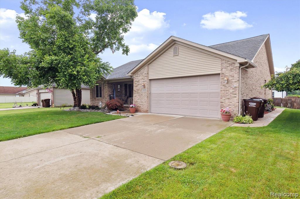 12226 HANNAH Lane, Carleton, MI 48117 — Photo 3