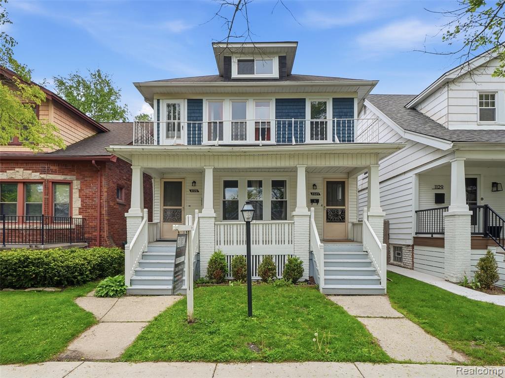 1125 Wayburn Street, Grosse Pointe, MI 48230