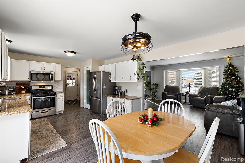 3373 Glover Road, Almont, MI 48003 — Photo 5