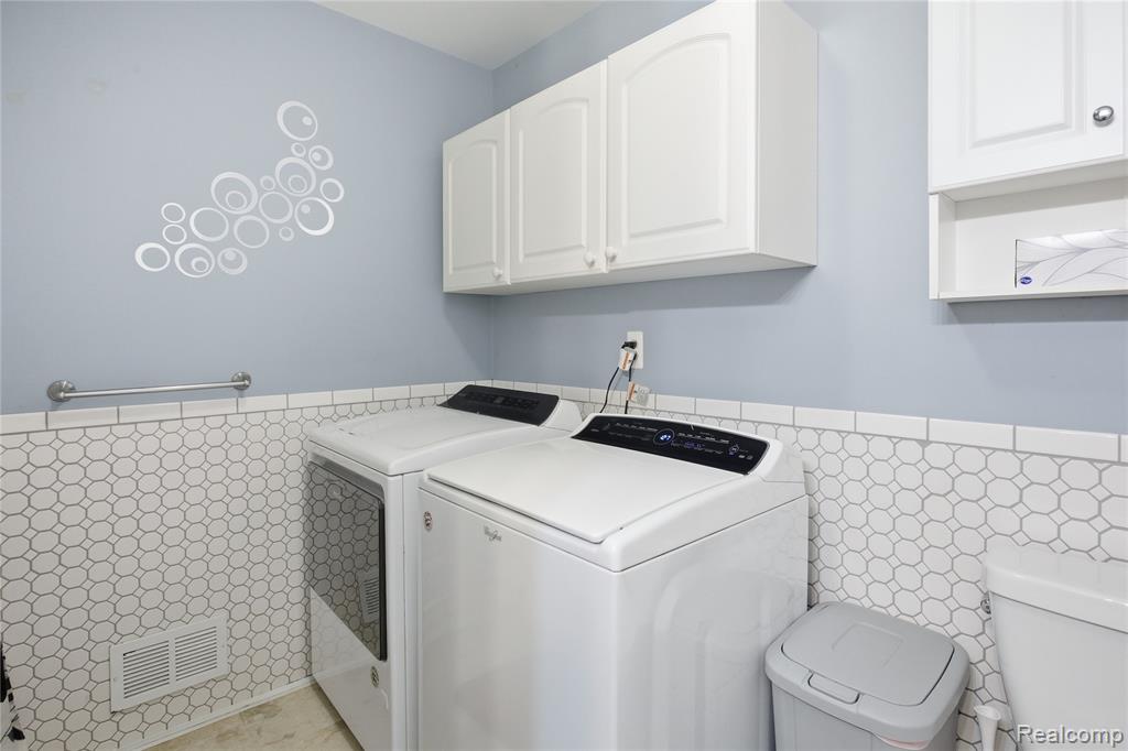 6522 Riverdale Road, Whitmore Lake, MI 48189 — Photo 13