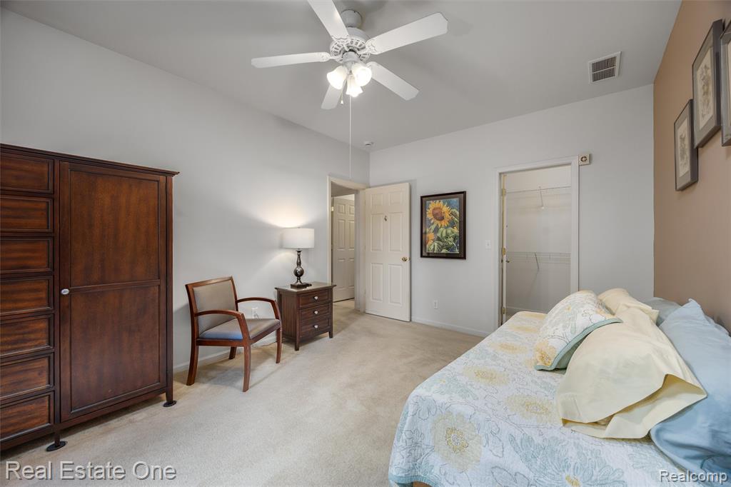 4104 Chesapeake Circle, Walled Lake, MI 48390 — Photo 16